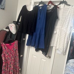 @bonnietackett Bundle. Assorted Women's Dresses and Tops. $5 show